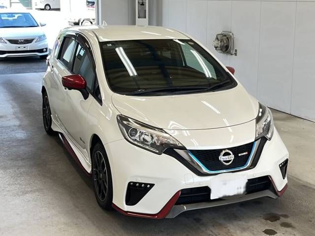 2018 Nissan Note e-パワーニスモ auction photo 4
