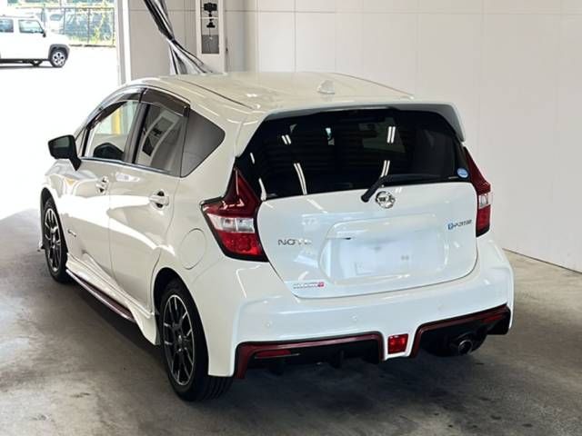 2018 Nissan Note e-パワーニスモ auction photo 5