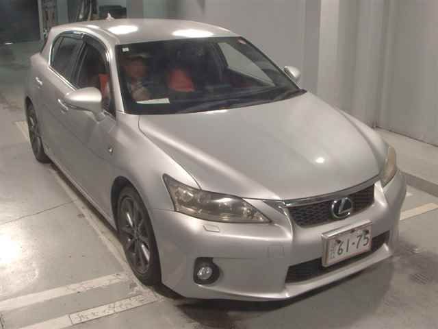 Japan Auction Vehicles 12 2011 Lexus CT200h Fスポーツ auction photo