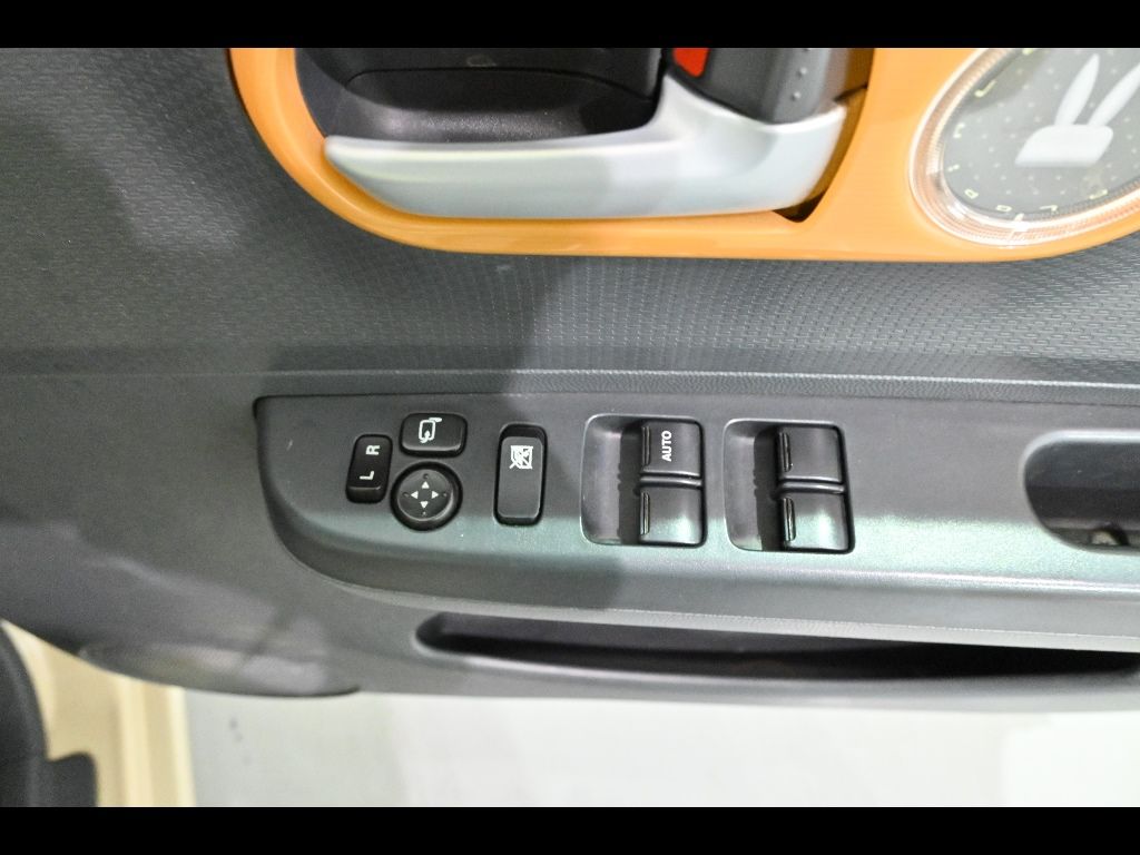 2011 Suzuki Alto Lapin X auction photo 12