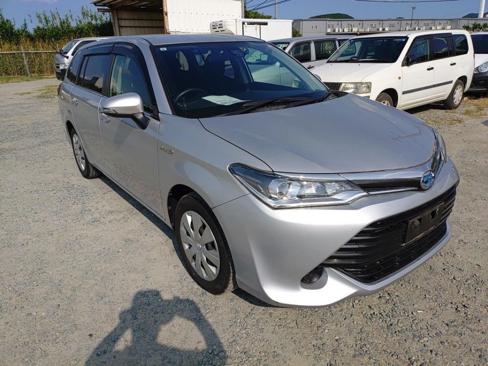 2017 Toyota Corolla Fielder auction photo 4