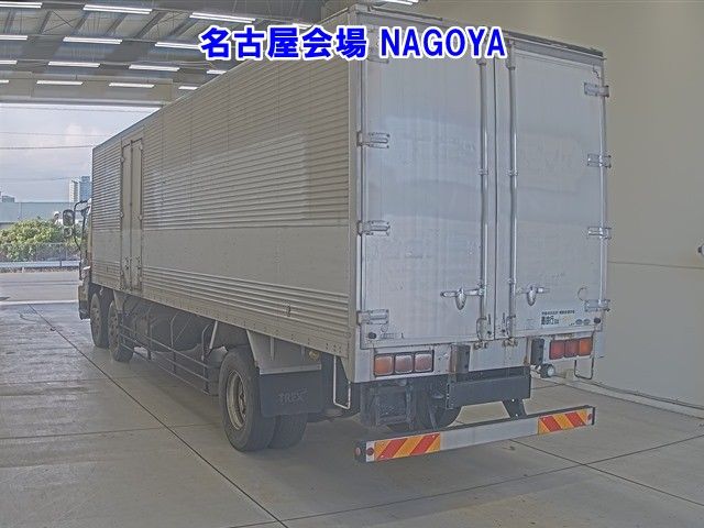 2012 Isuzu Giga アルミバン auction photo 2