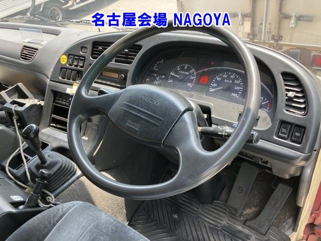 2012 Isuzu Giga アルミバン auction photo 4