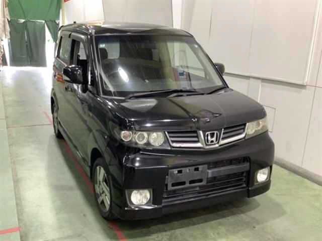 Japan Auction Vehicles 4 2011 Honda ゼストスパーク 4WD W auction photo