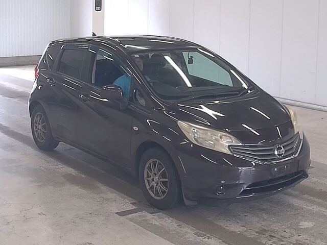 2012 Nissan Note X Japan auction vehicle