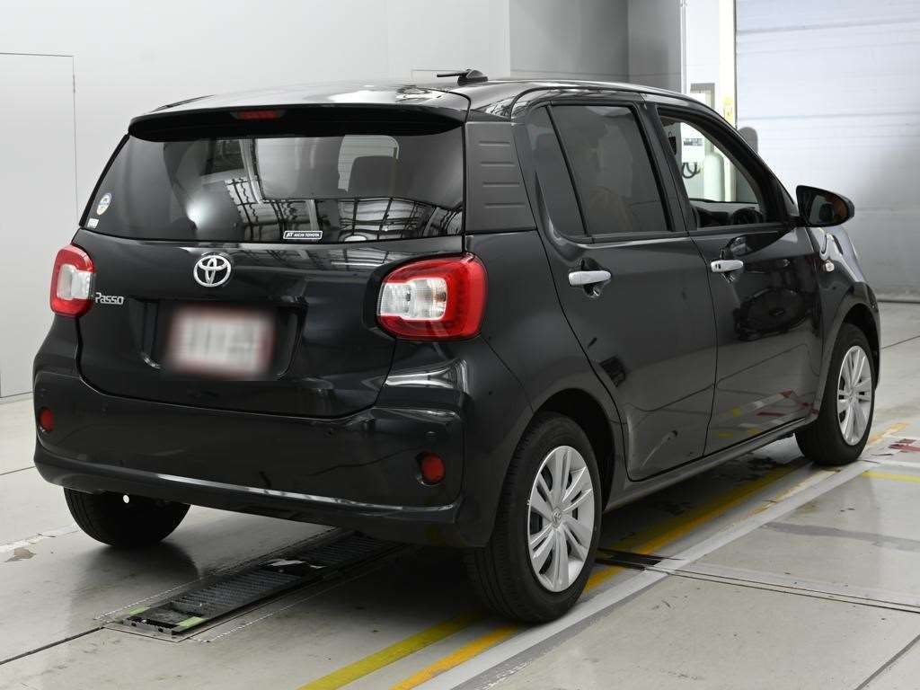 2023 Toyota Passo X auction photo 2