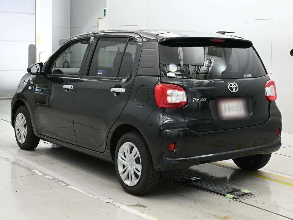 2023 Toyota Passo X auction photo 6