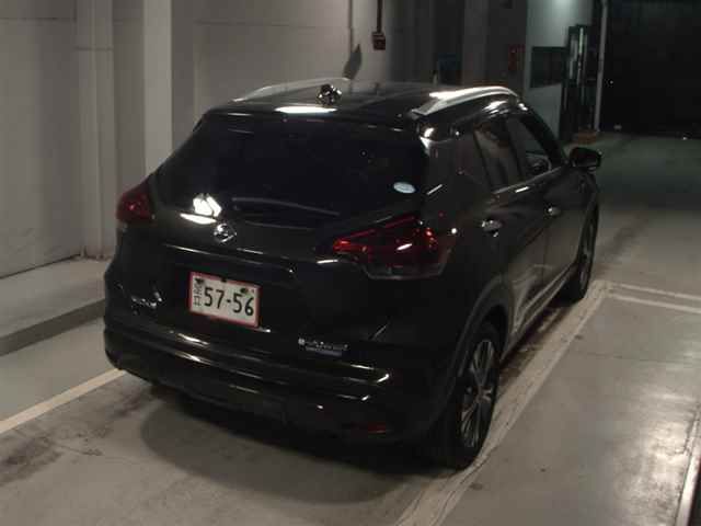 2022 Nissan Kicks X ツートーンインテリアエディシ auction photo 5
