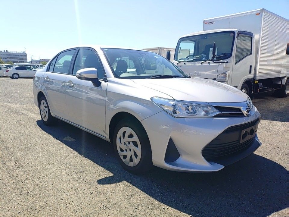 2021 Toyota カローラ アクシオ auction photo 4