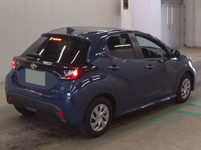 2025 Toyota Yaris ハイブリッドG auction photo 5