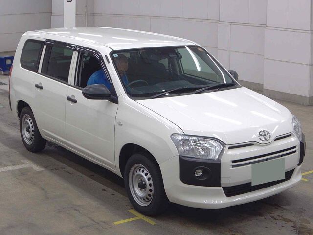 Japan Auction Vehicles 8 2024 Toyota Probox G 4WD auction photo