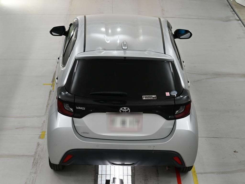 2021 Toyota Yaris G 4WD auction photo 8