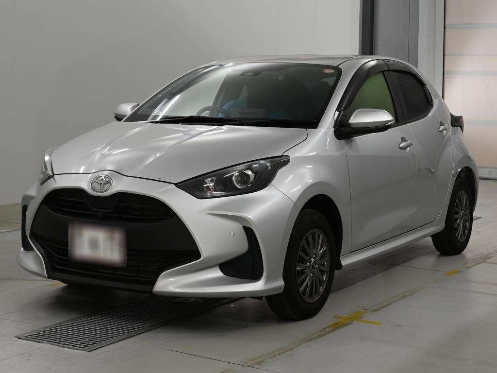 Japan Auction Vehicles 14 2021 Toyota Yaris G 4WD auction photo