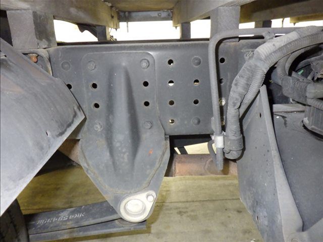 2017 Mitsubishi Fuso Canter Flatbed auction photo 4