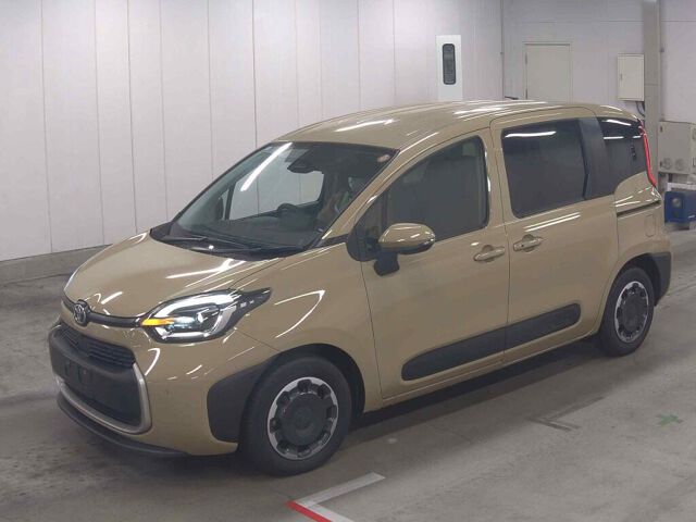 2025 Toyota Sienta ハイブリッドZ auction photo 4