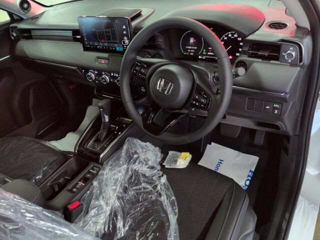 2026 Honda Vezel HV E:HEV Z auction photo 3