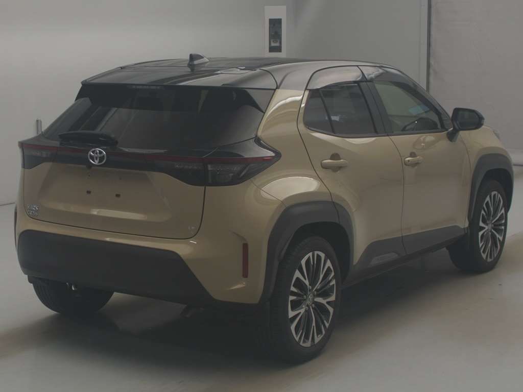 2021 Toyota Yaris Cross Z auction photo 2