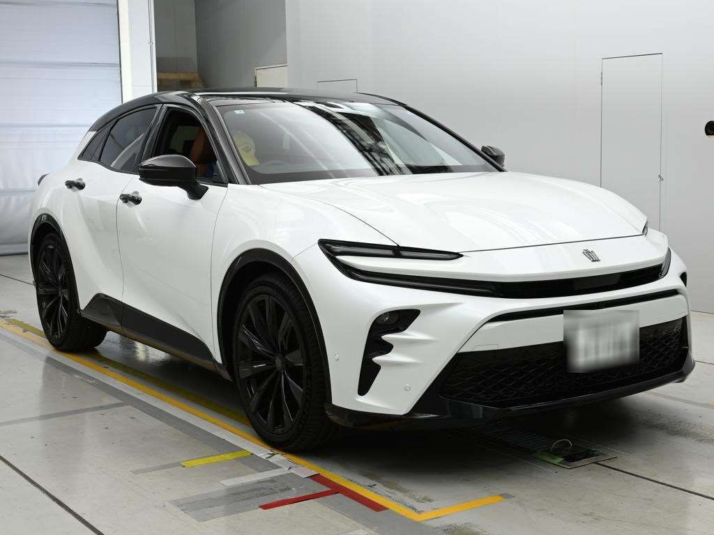 2025 Toyota Crown Sport Z 4WD auction photo 5