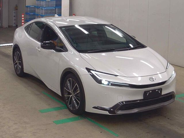 2024 Toyota Prius Z Japan auction vehicle