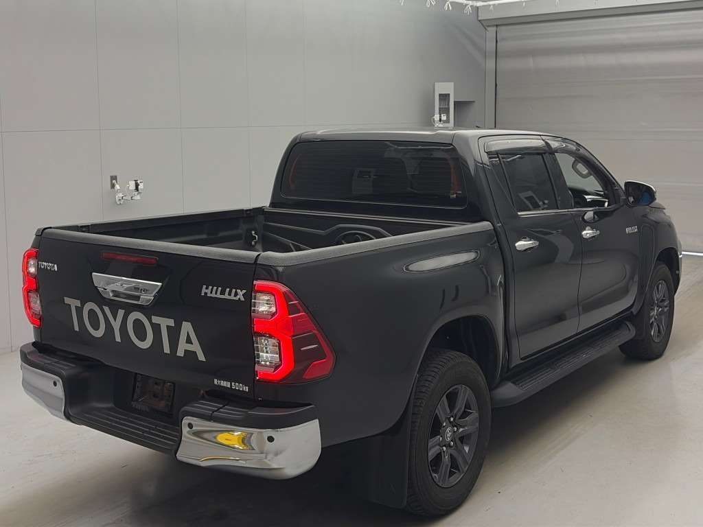 2023 Toyota Hilux Z 4WD auction photo 2