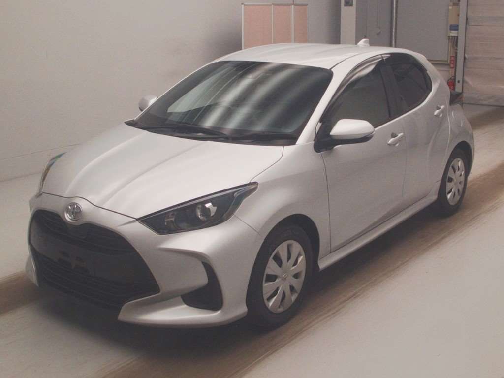 2021 Toyota Yaris X Japan auction vehicle