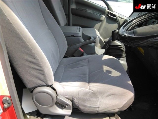 2012 Isuzu エルフ T Aluminum van 2t auction photo 6