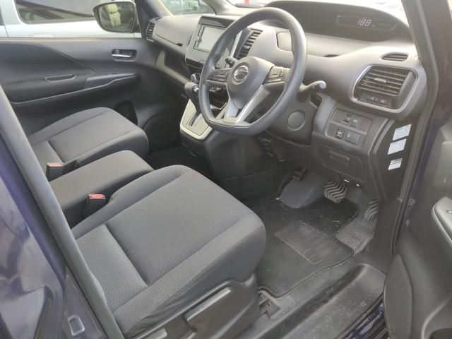 2017 Nissan Serena S auction photo 3