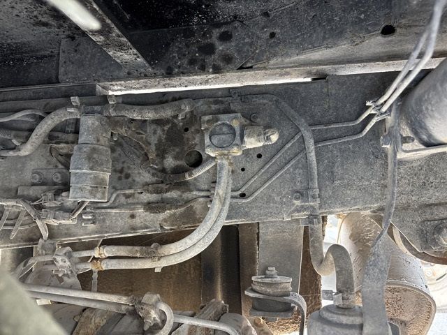 2007 Isuzu Elf dump auction photo 18