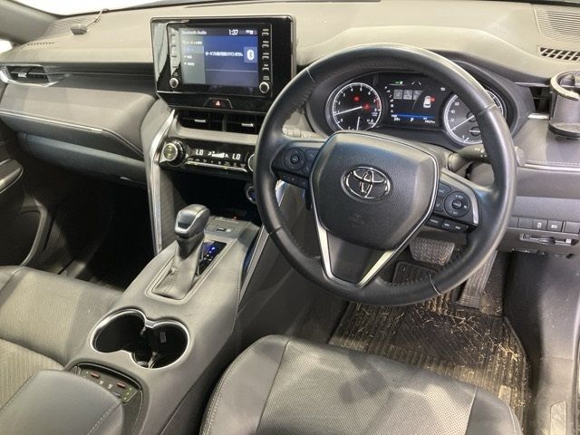 2022 Toyota Harrier G Leather Package auction photo 4