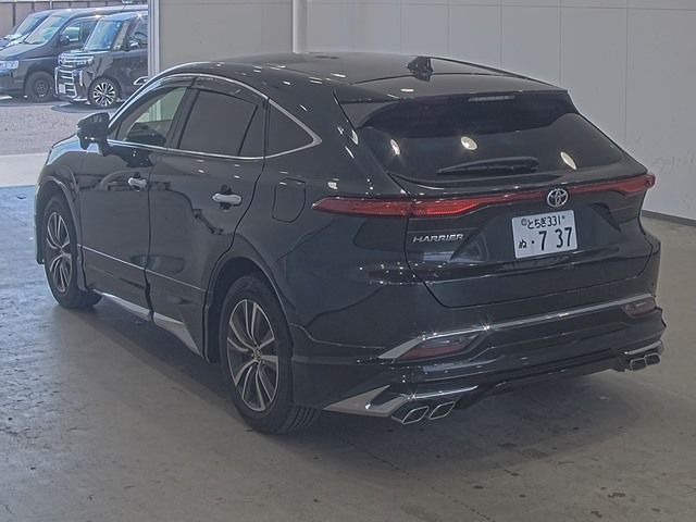 2022 Toyota Harrier G Leather Package auction photo 2