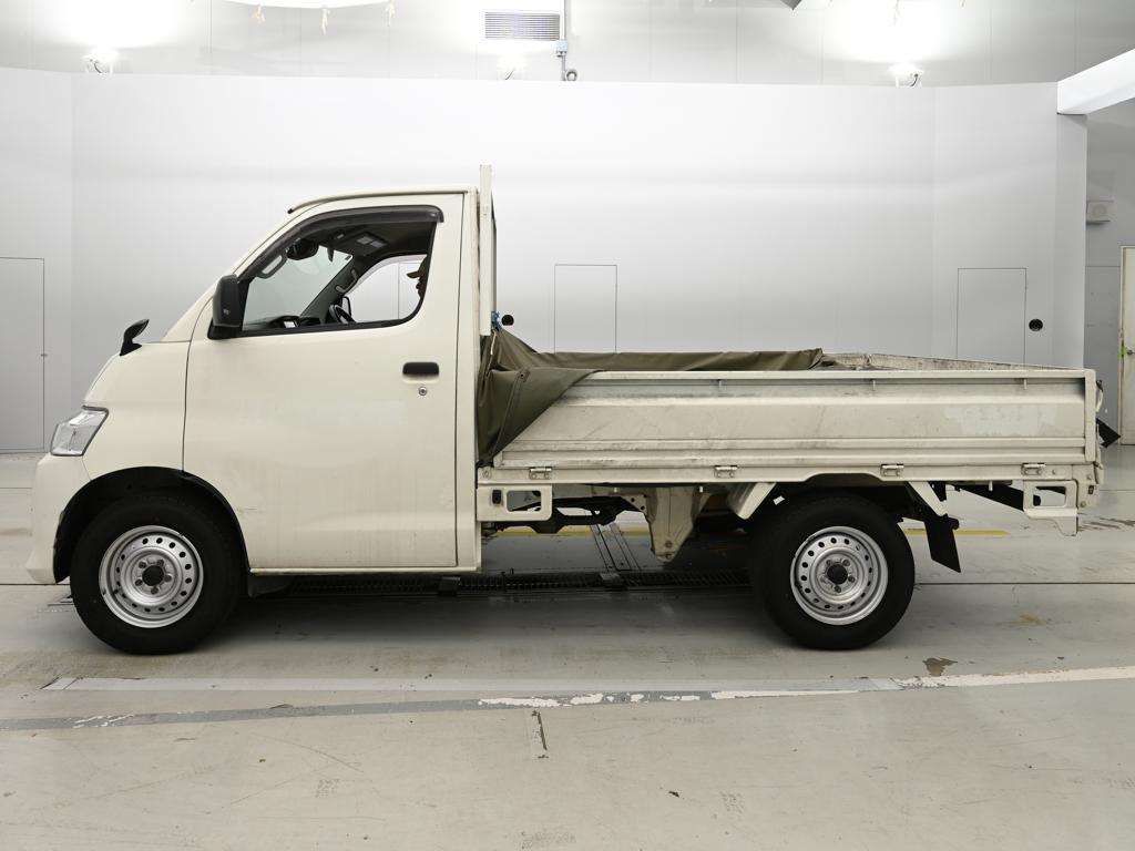 2021 Toyota TownAce Truck DX Xエディション auction photo 4