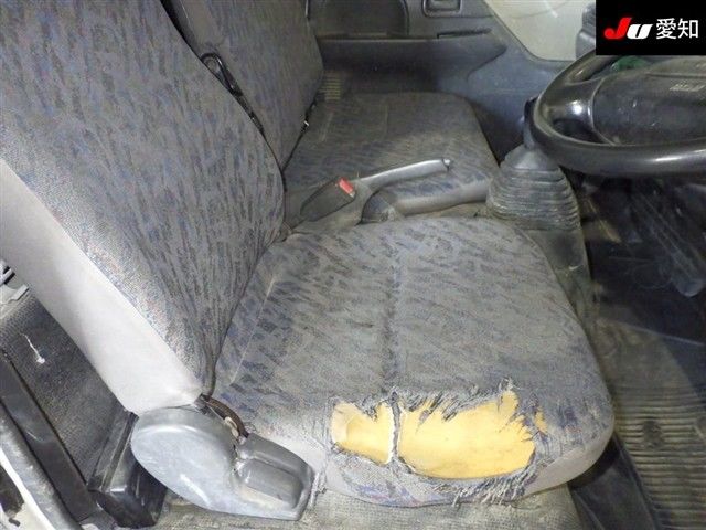 2004 Isuzu エルフ T auction photo 6