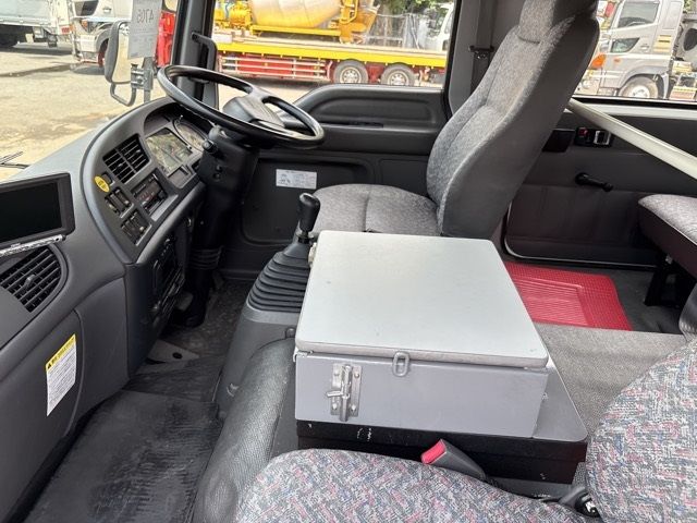 2006 Isuzu Forward Wキャブロジョウシケンシャ auction photo 5