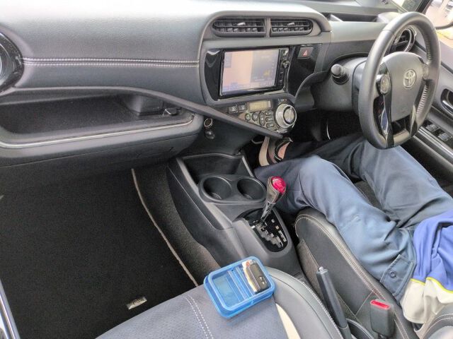 2015 Toyota Aqua G GS auction photo 3