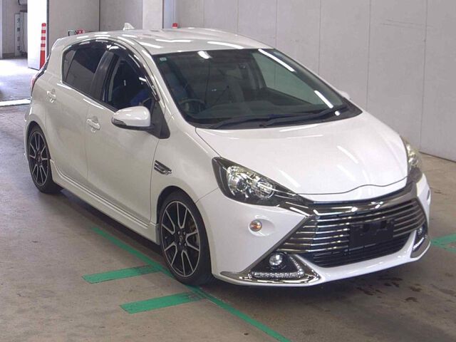 2015 Toyota Aqua G GS Japan auction vehicle
