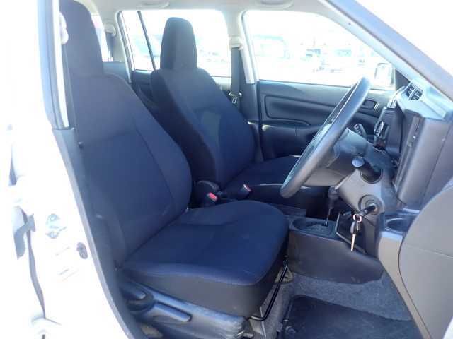 2020 Toyota Probox DX Comfort (Hybrid Vehicle) auction photo 6
