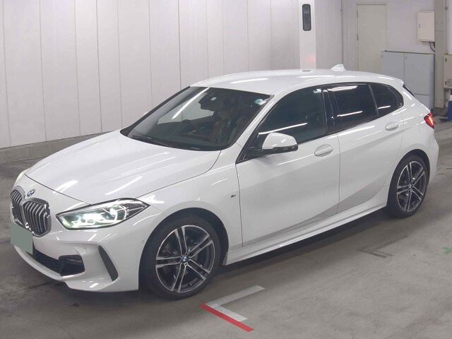 2021 BMW 1 Series 118i M Sport auction photo 4