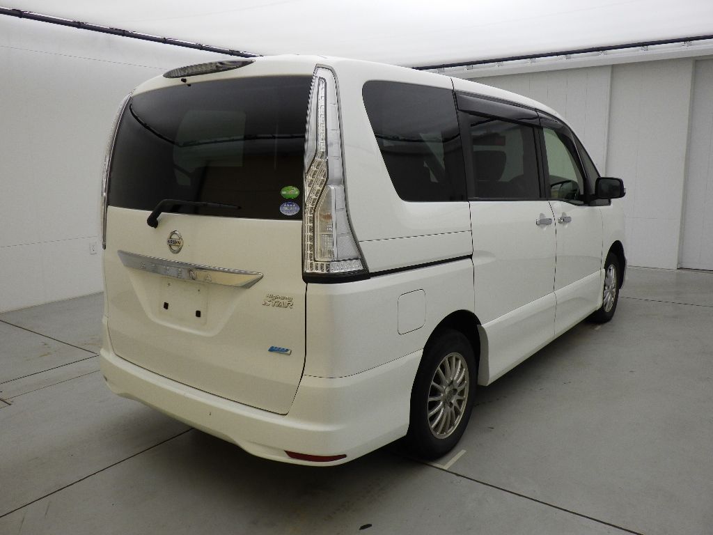 2015 Nissan Serena 4WD ハイウェイスターVセレクション+セーフティ auction photo 2