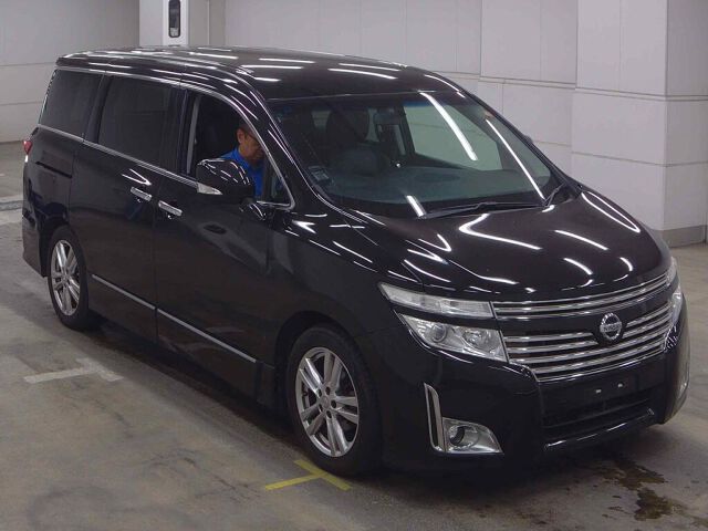 2011 Nissan Elgrand 250ハイウェイスター 4WD Japan auction vehicle
