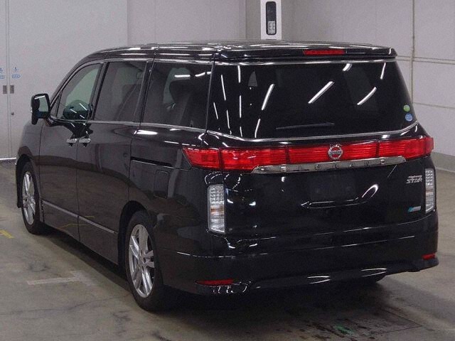 2011 Nissan Elgrand 250ハイウェイスター 4WD auction photo 2