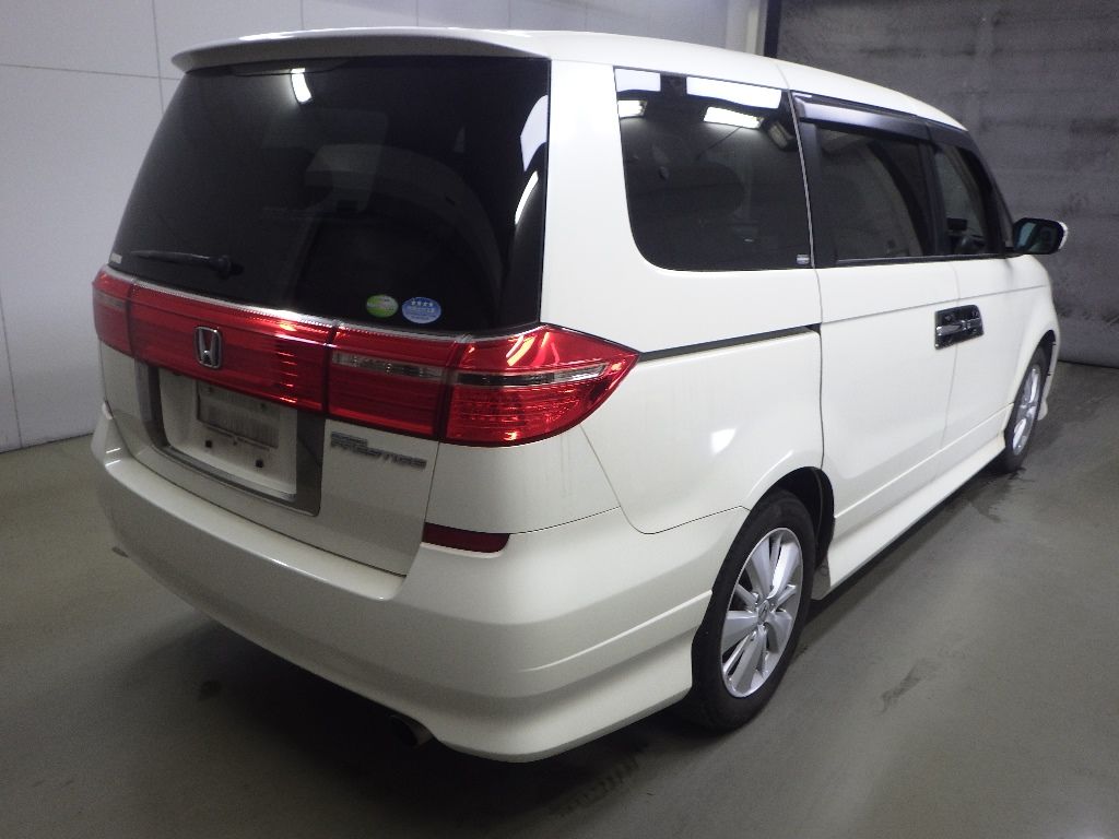 2009 Honda エリシオン プレステージS HDDナビスペシャルパッケージ 8人 auction photo 2
