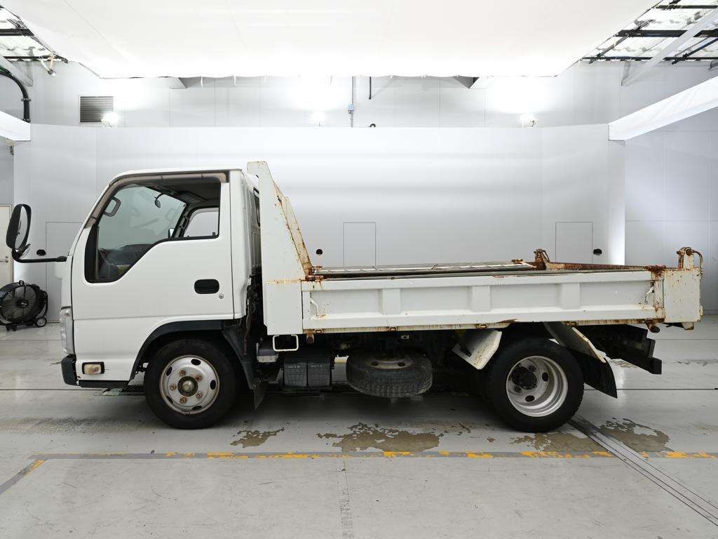 2012 Isuzu Elf auction photo 4