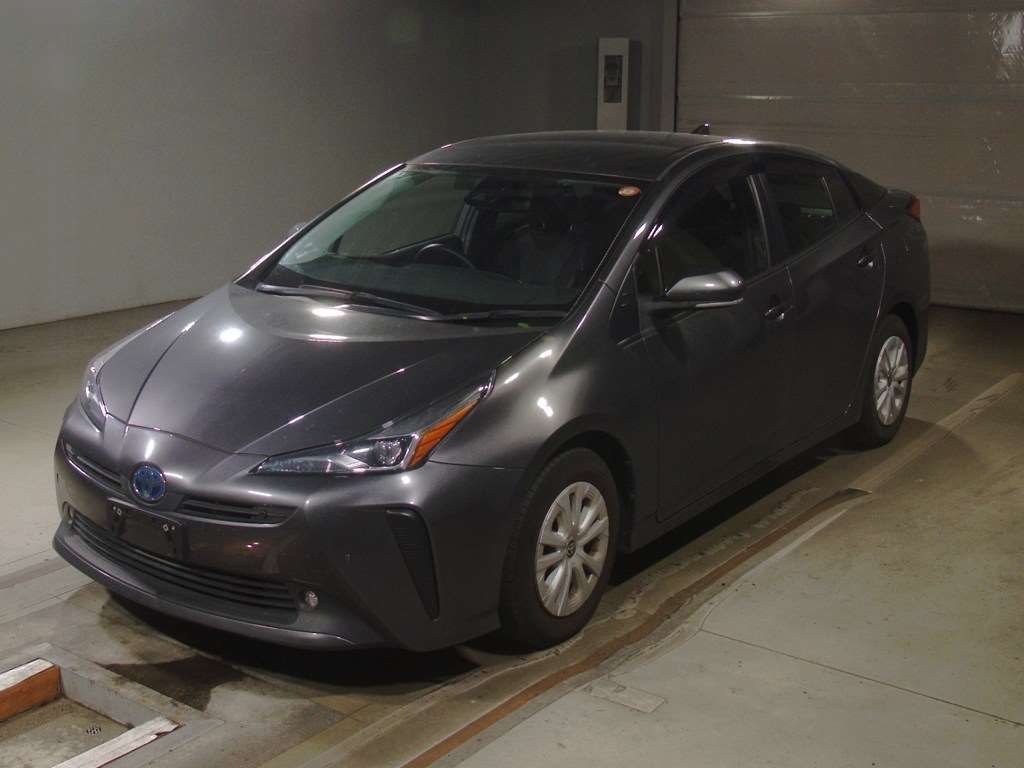 Japan Auction Vehicles 4 2022 Toyota Prius S 4WD auction photo