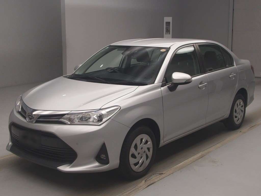 2021 Toyota Corolla Axio EX 4WD Japan auction vehicle