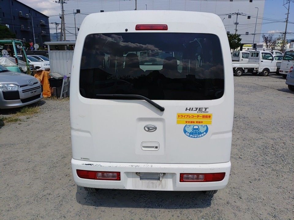 2012 Daihatsu ハイゼット カーゴ auction photo 5