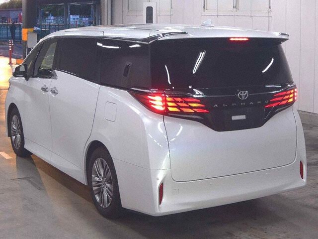 2025 Toyota Alphard Z auction photo 2