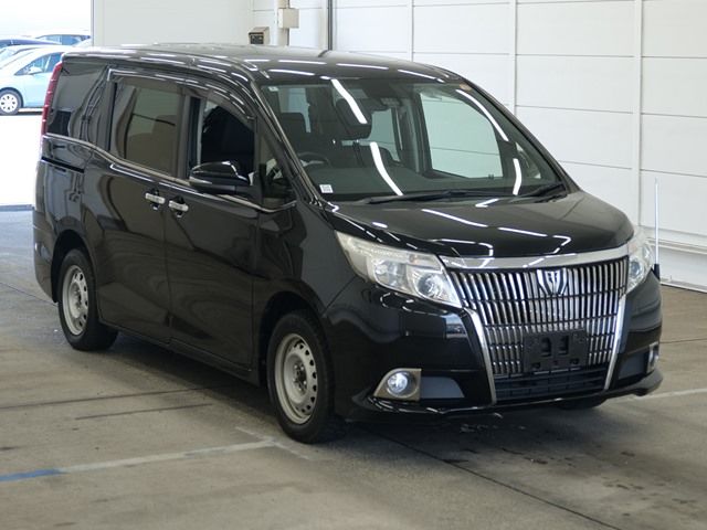 2017 Toyota Esquire ワゴン XI ウェルキャブ Japan auction vehicle