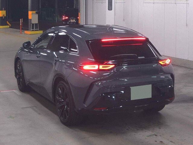 2024 Toyota Crown Sport Sports Z (HEV) 4WD auction photo 2