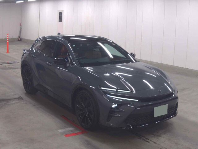 Japan Auction Vehicles 8 2024 Toyota Crown Sport Sports Z (HEV) 4WD auction photo
