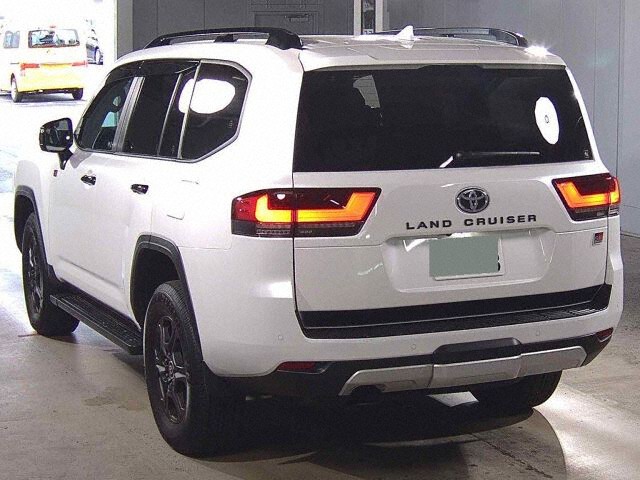 2023 Toyota Land Cruiser GRスポーツ 4WD auction photo 2